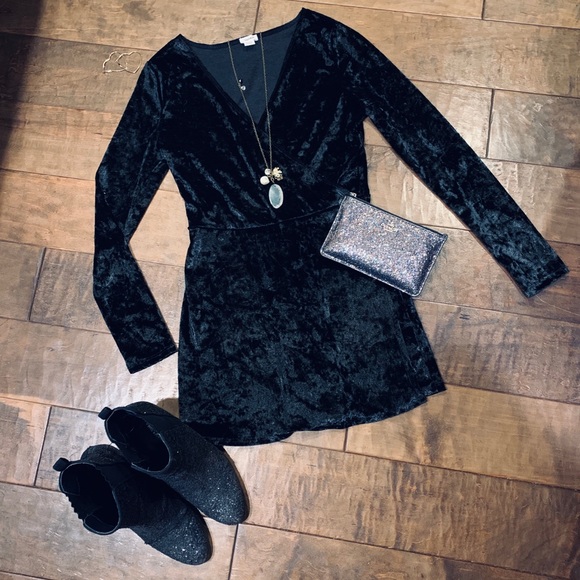 Velvet Romper Dress - Picture 5 of 8